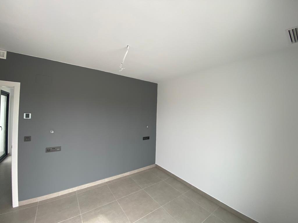 16 Villa in Los Alcazares, 400m from the sea