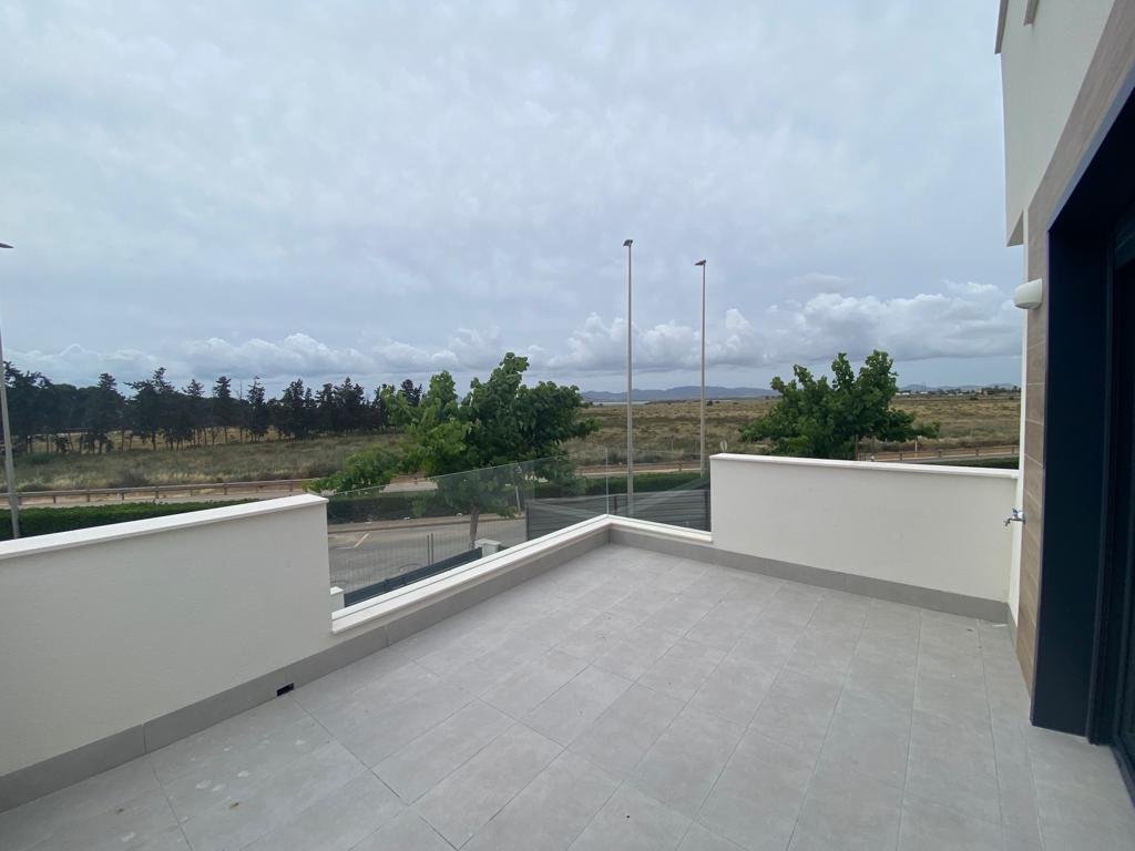 17 Villa in Los Alcazares, 400m from the sea