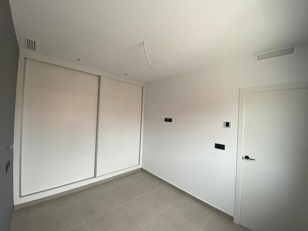 8 Villa in Los Alcazares, 400m from the sea