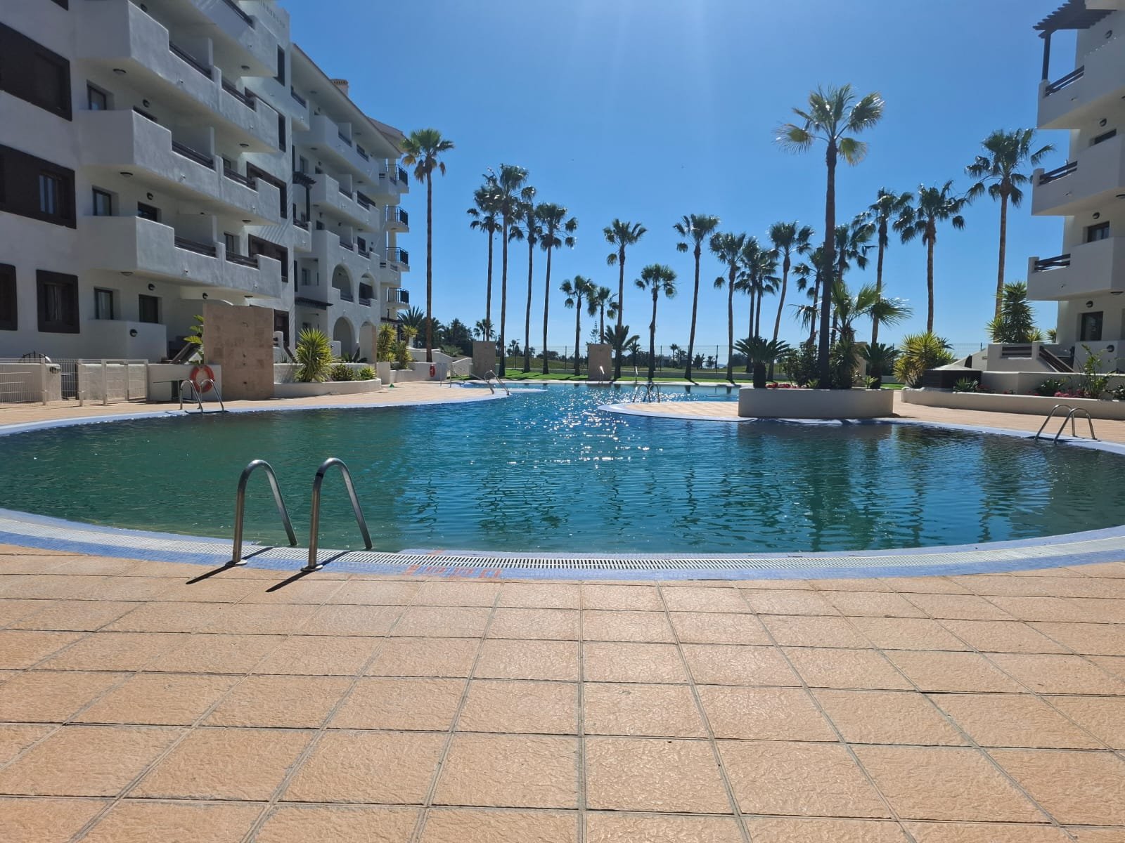 Apartamentos de 1 y 2 dormitorios en Serena Golf