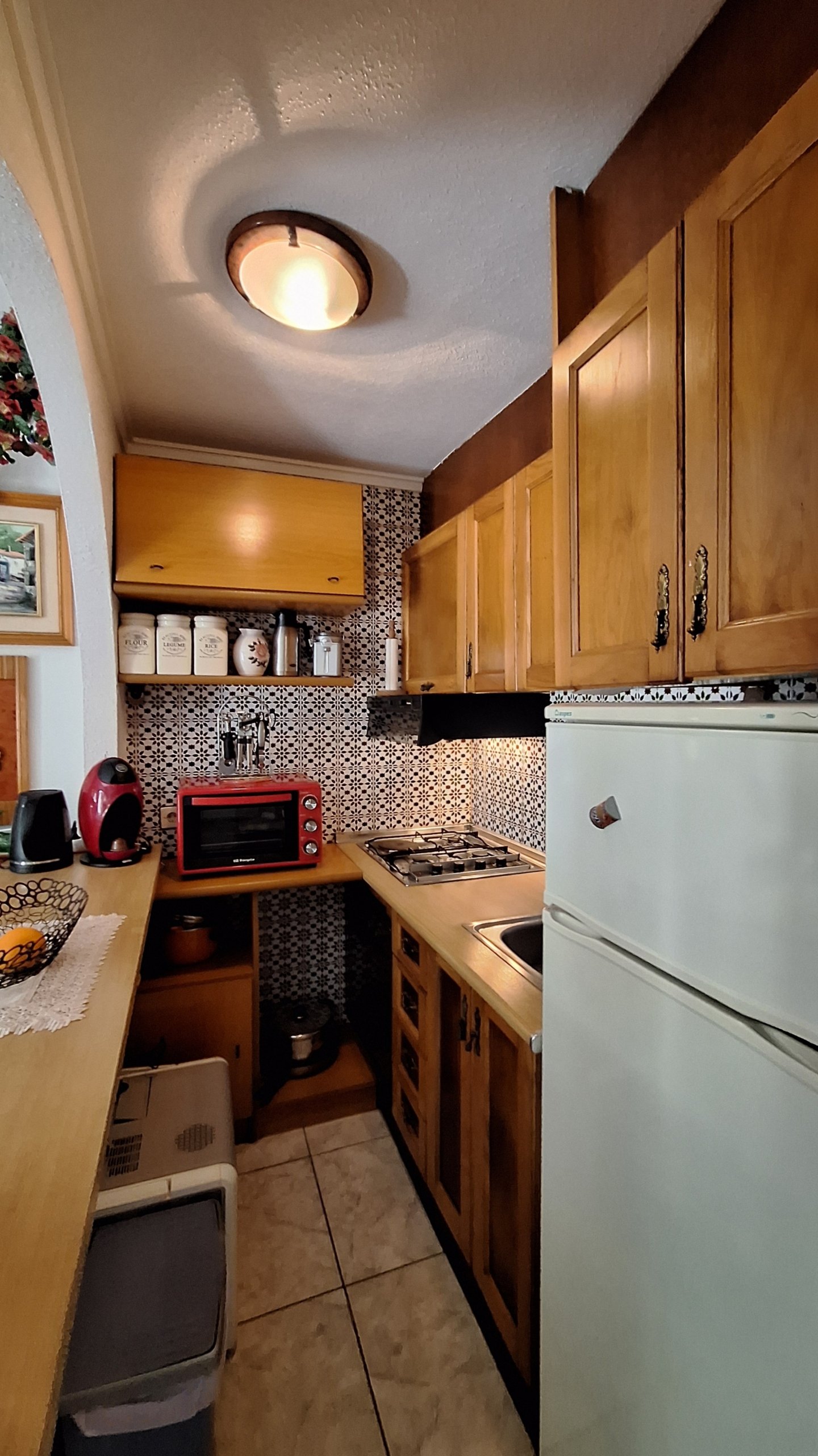 Erdgeschoss-Bungalow in Torrevieja mit zwei Terrassen, 500 m vom Meer entfernt