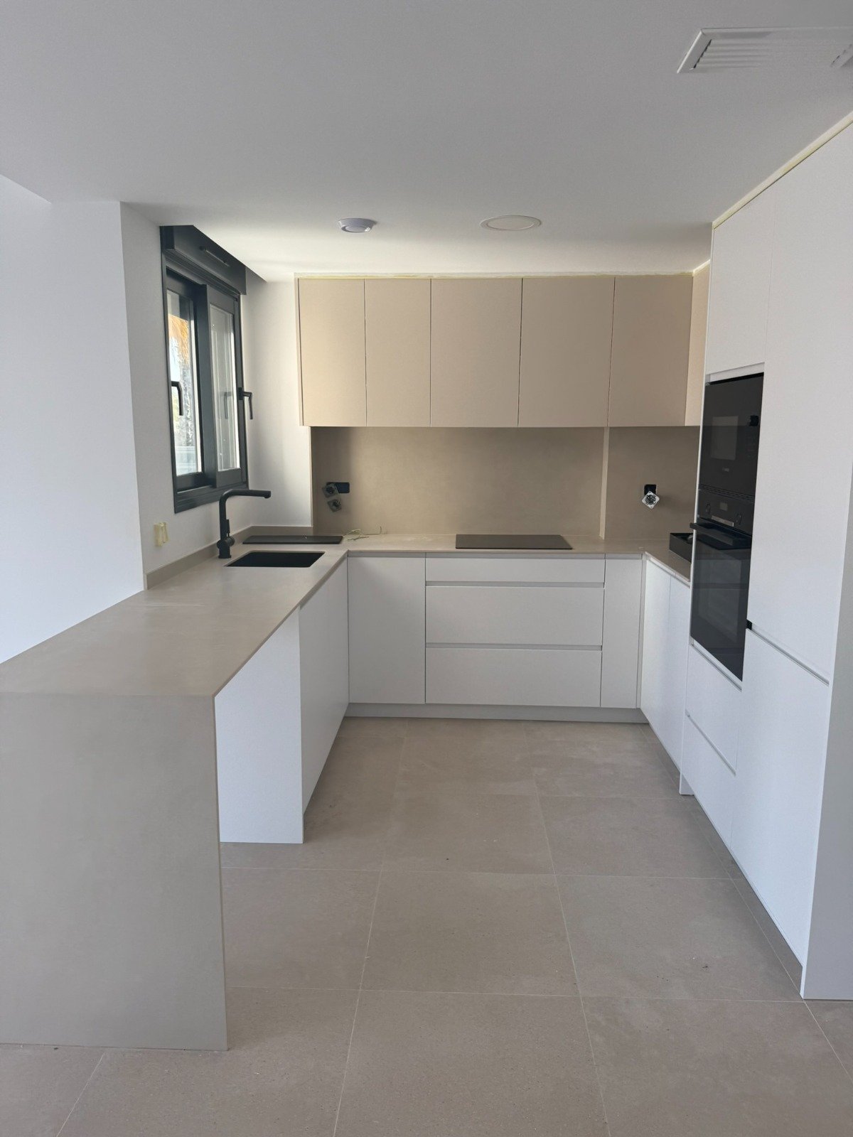 Exclusiva villa de lujo en primera línea de mar en Los Alcázares
